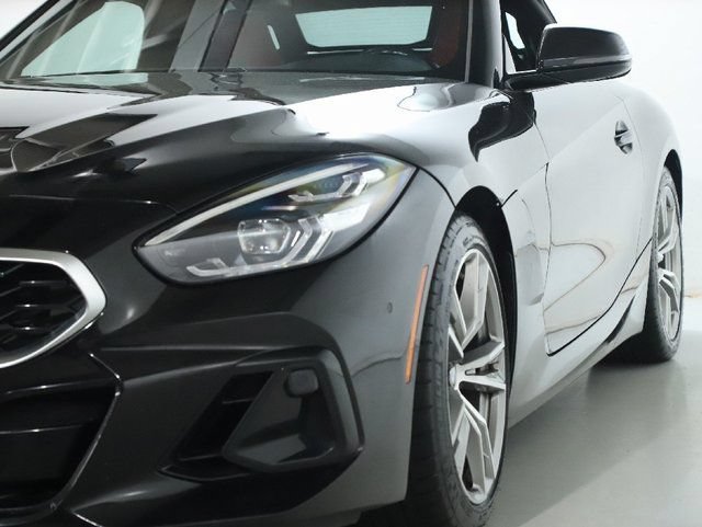 Used 2023 BMW Z4 sDrive30i w/ Premium Package RWD image 5