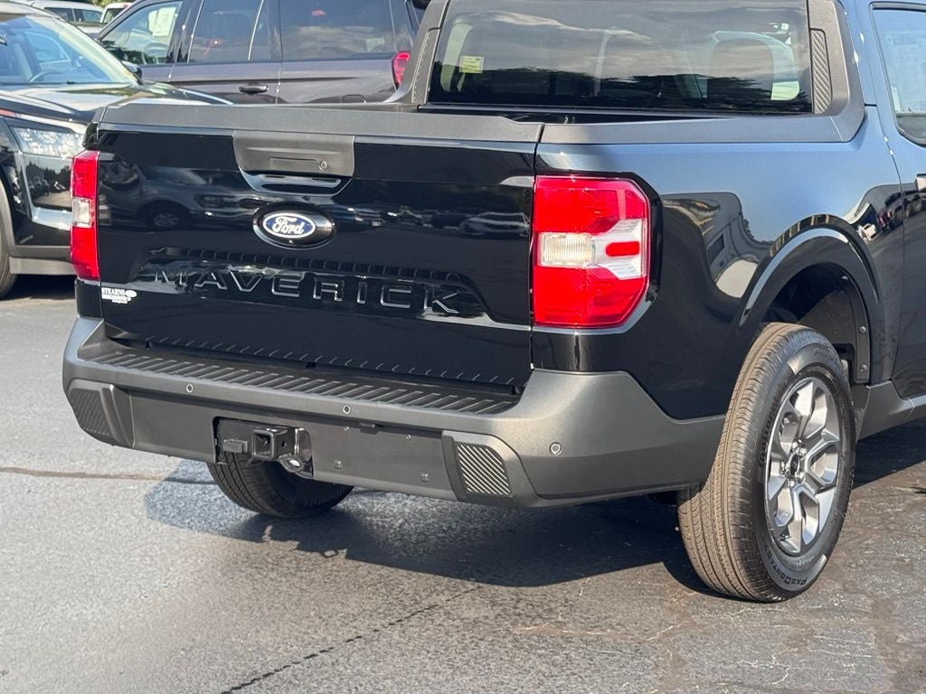 New 2026 Ford Maverick XLT w/ XLT Luxury Package FWD image 39