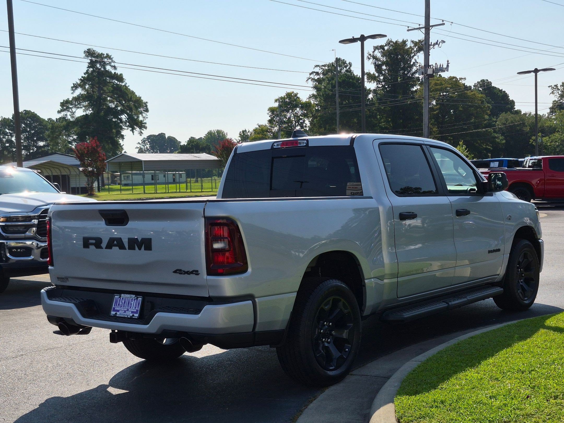 New 2026 RAM 1500 Express AWD/4WD image 5