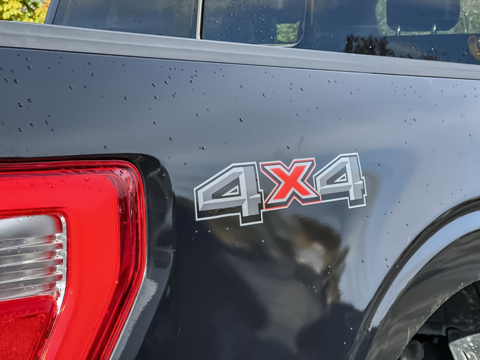 Used 2023 Ford F150 Lariat w/ Equipment Group 502A High image 27