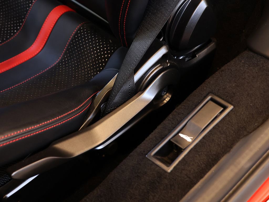 Certified 2021 Ferrari F8 Tributo RWD image 72