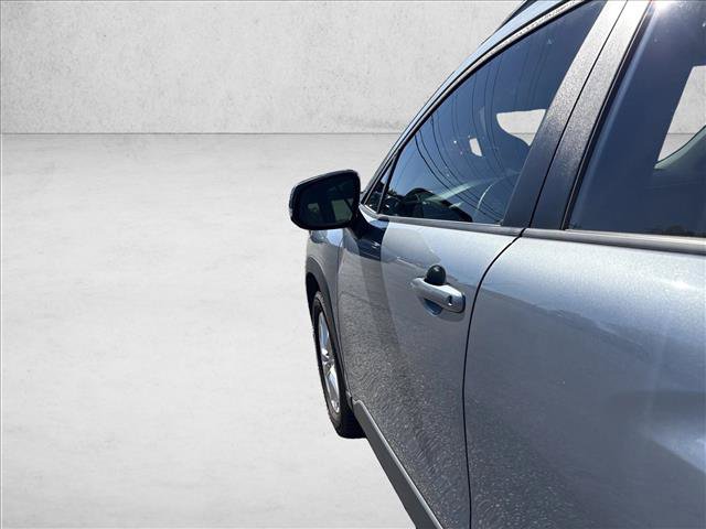 Certified 2022 Toyota Corolla Cross LE FWD image 30
