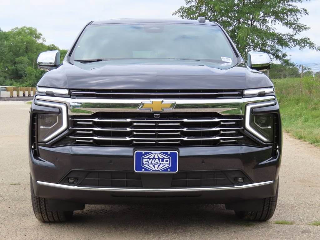 New 2026 Chevrolet Suburban Premier w/ Sun And Tow Package AWD/4WD image 20