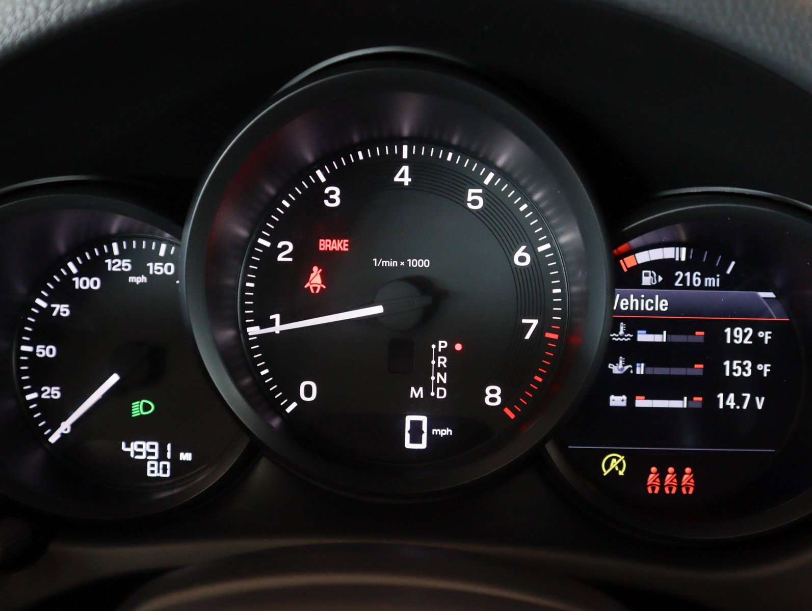 Certified 2025 Porsche Macan image 14