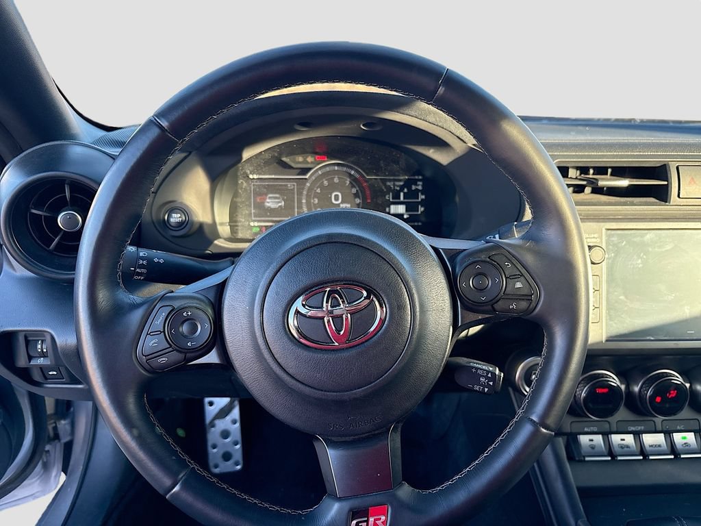 Used 2024 Toyota GR86 Premium RWD image 11