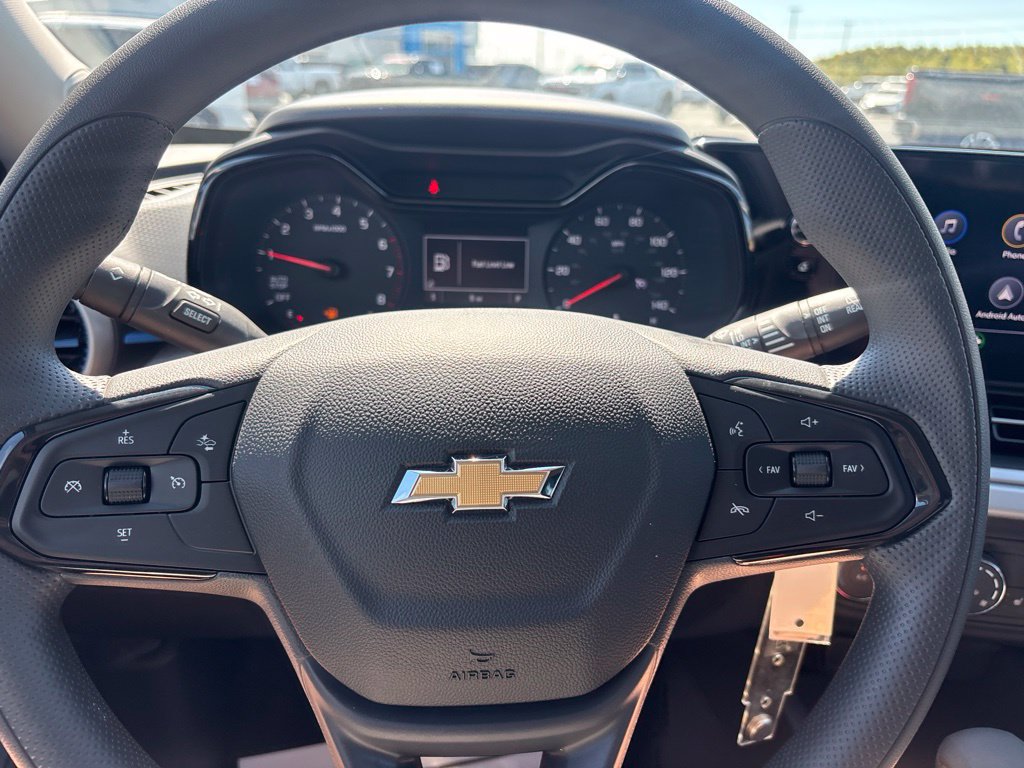 New 2026 Chevrolet Trax LS w/ LS Convenience Package FWD image 12