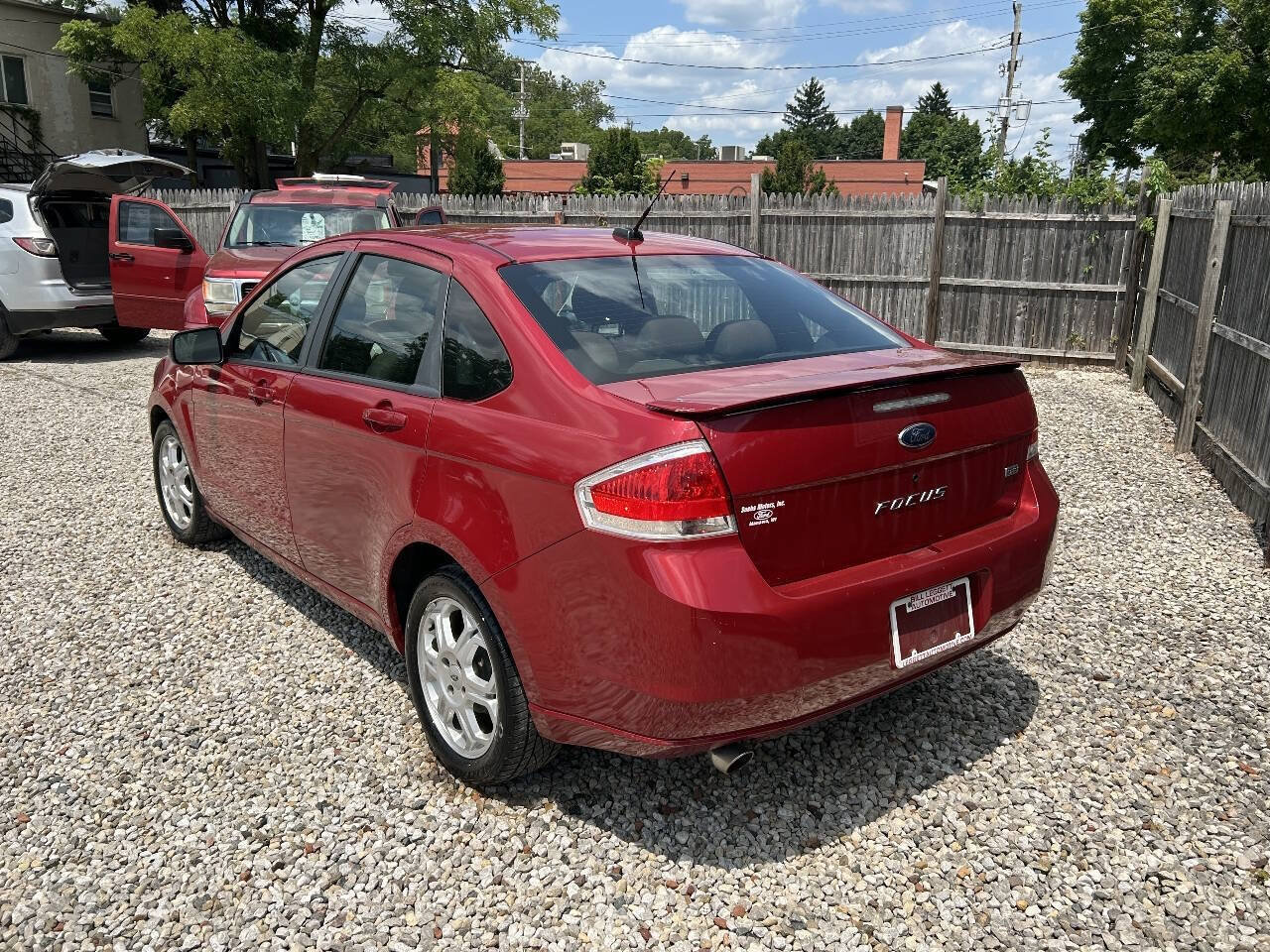 Used 2009 Ford Focus SES FWD image 10