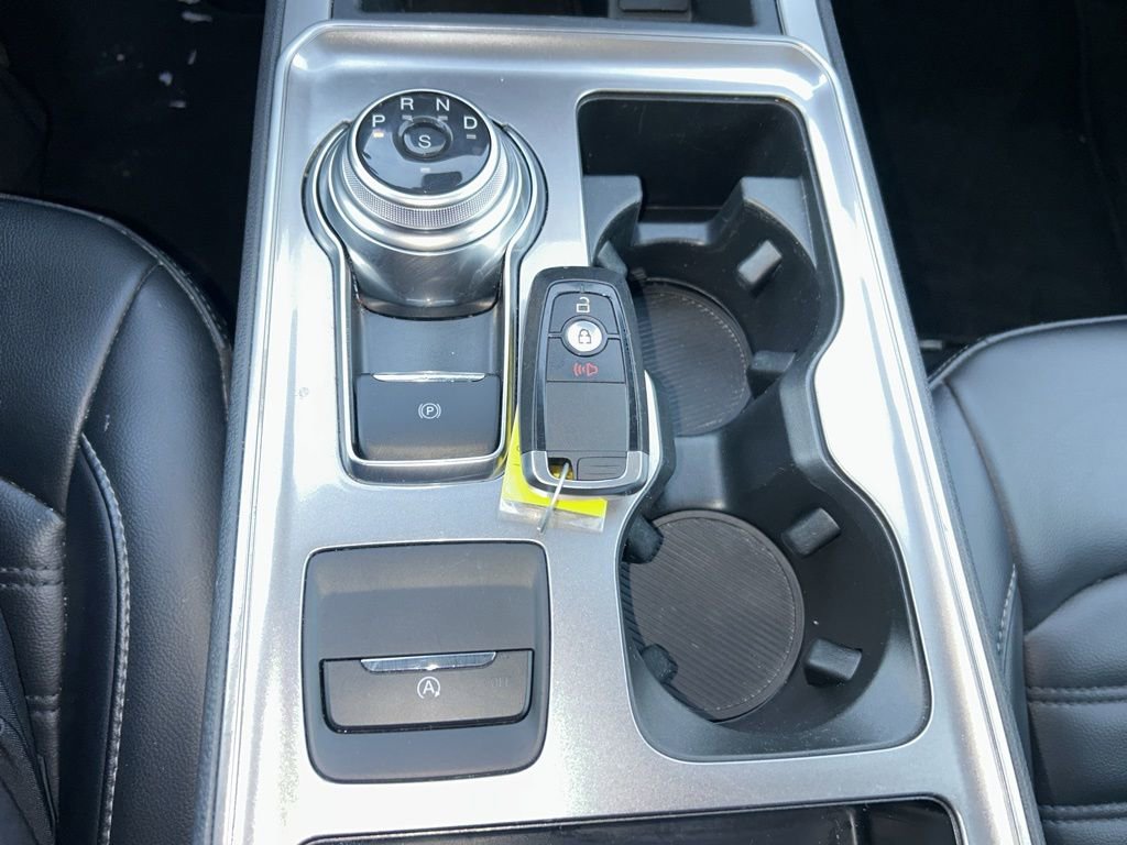 Used 2024 Ford Edge SEL image 37