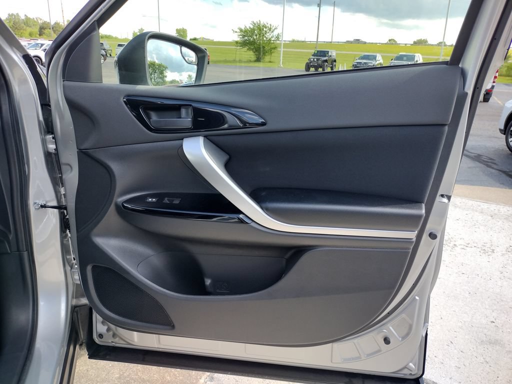 New 2026 Mitsubishi Eclipse Cross LE AWD/4WD image 29