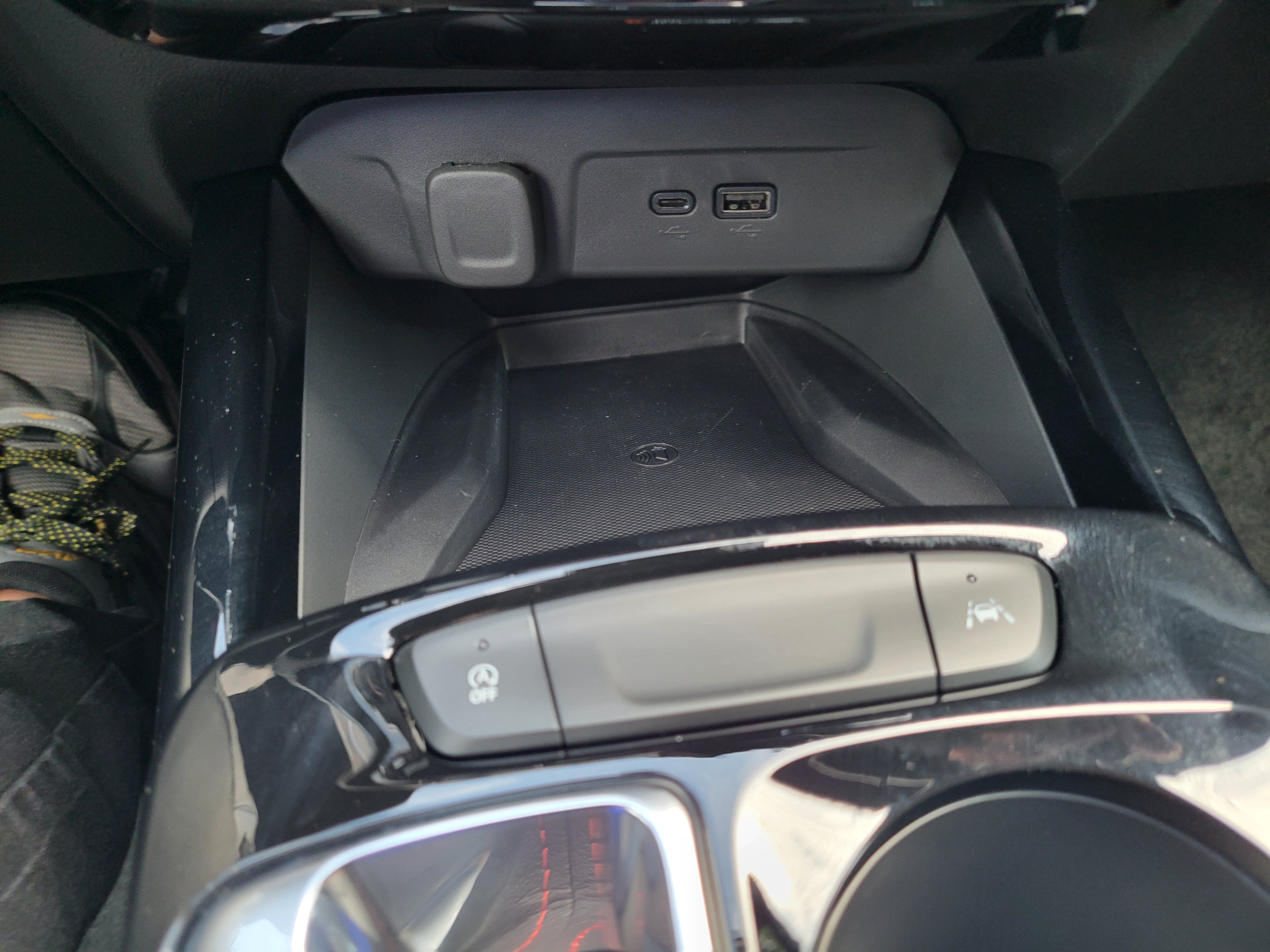 New 2026 Chevrolet Trax RS w/ Sunroof Package FWD image 21