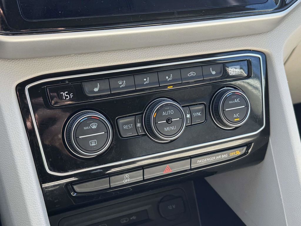 Used 2023 Volkswagen Atlas SE AWD/4WD image 16