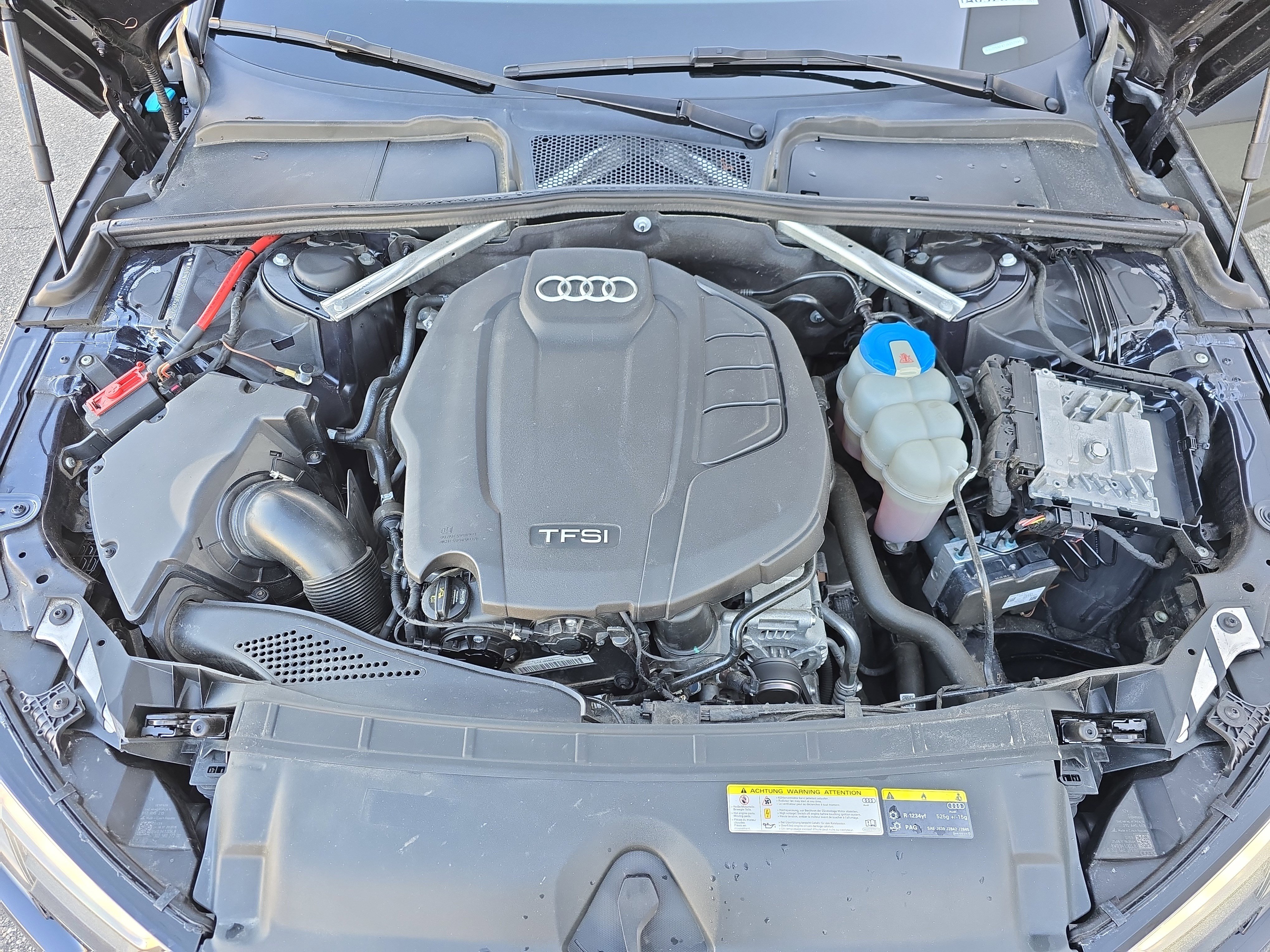 Used 2018 Audi A4 2.0T Premium image 29