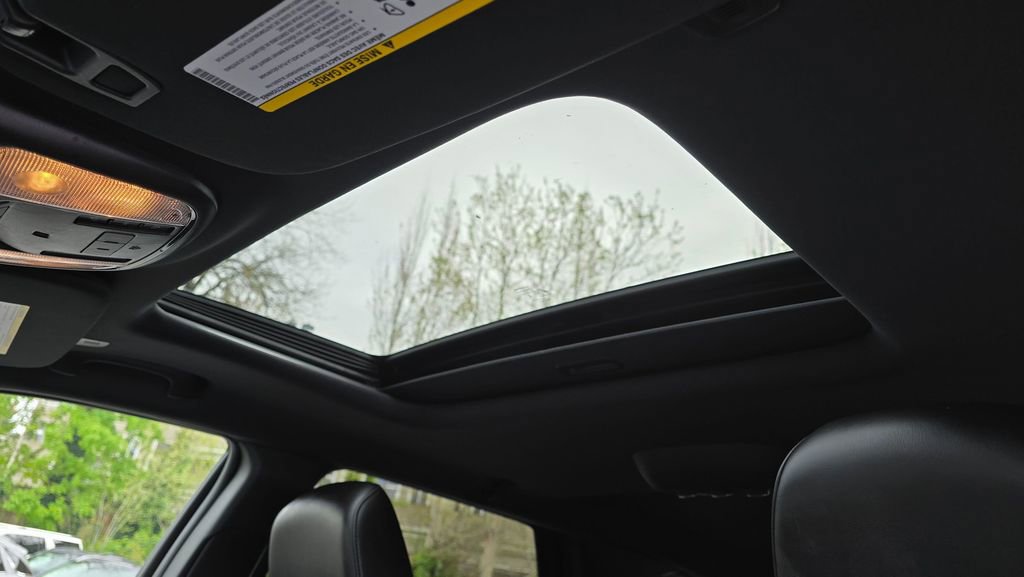 Used 2025 Dodge Durango R/T image 24