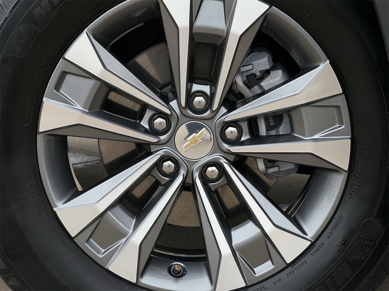 Certified 2025 Chevrolet Equinox LT image 9