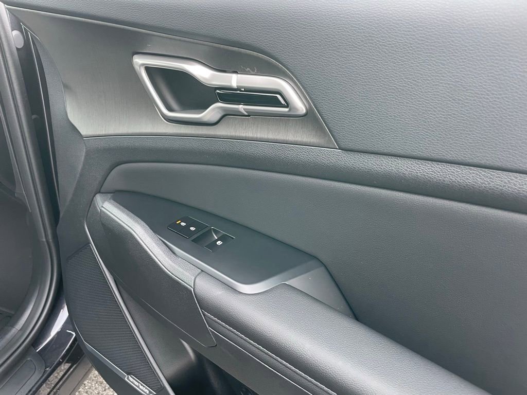 New 2026 Kia Sportage X-Line w/ X-Line Technology Package image 33