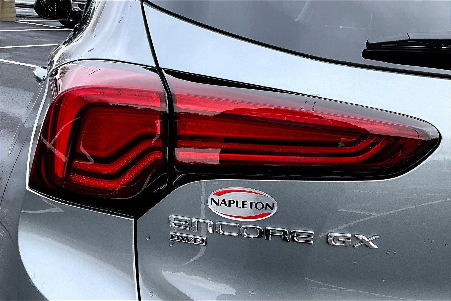 Used 2024 Buick Encore GX Sport Touring AWD/4WD image 31