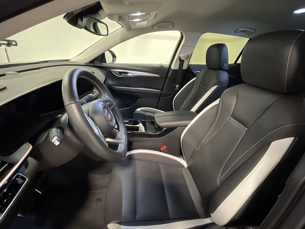 Used 2025 Buick Envision Sport Touring image 3