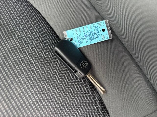 Used 2022 Toyota RAV4 LE FWD image 29