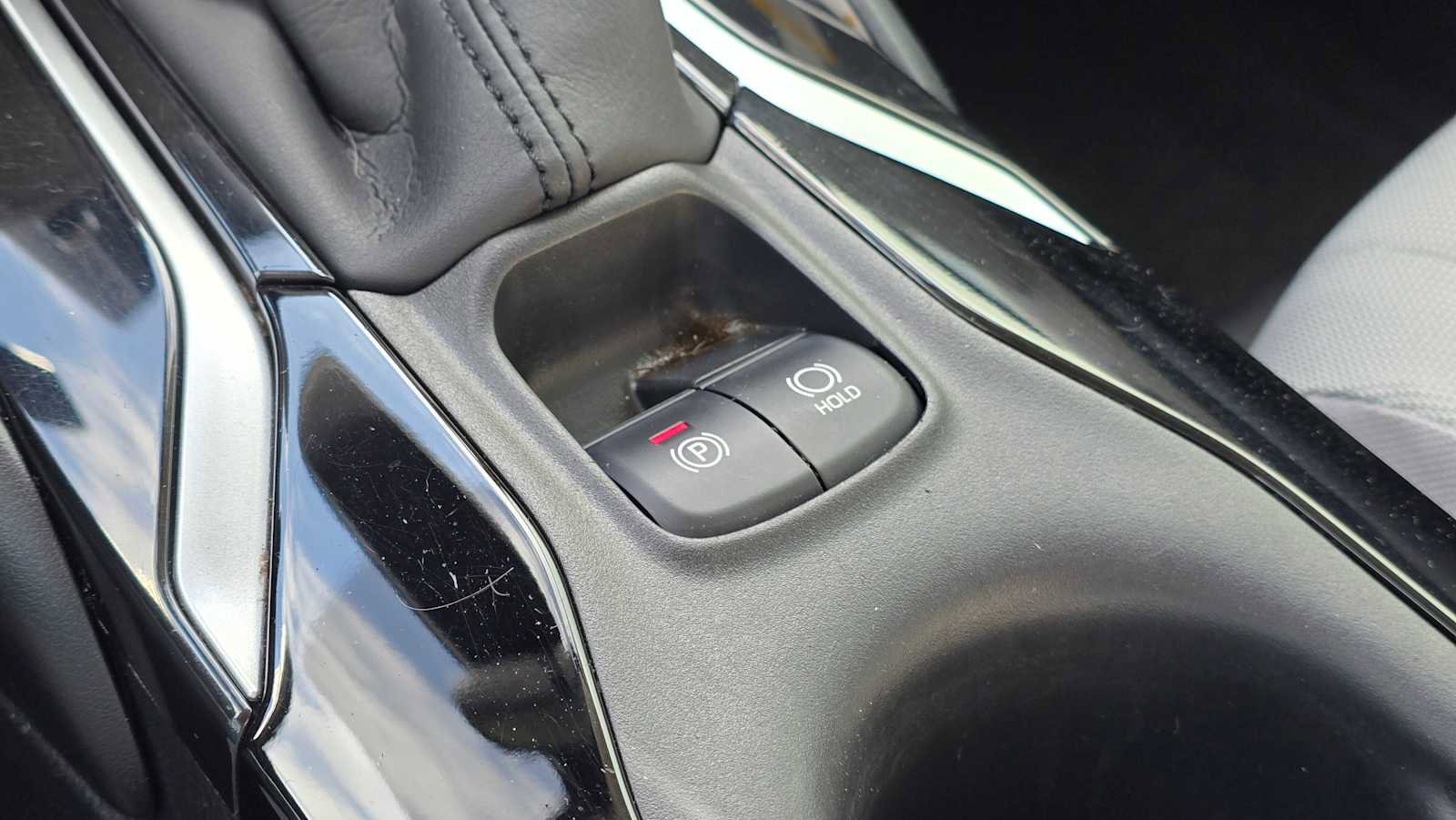 Used 2021 Toyota Corolla LE FWD image 33