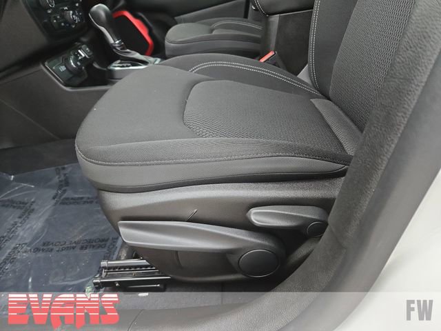 Used 2023 Jeep Renegade Latitude w/ Sun/Sound Group image 22