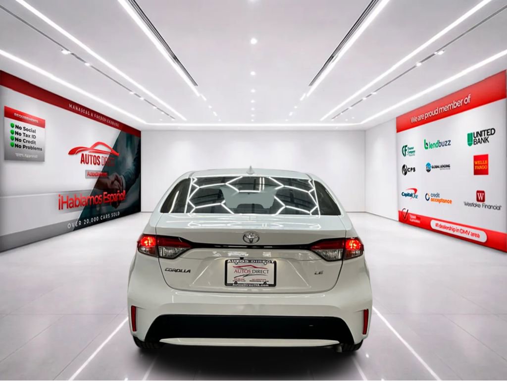 Used 2021 Toyota Corolla LE image 6