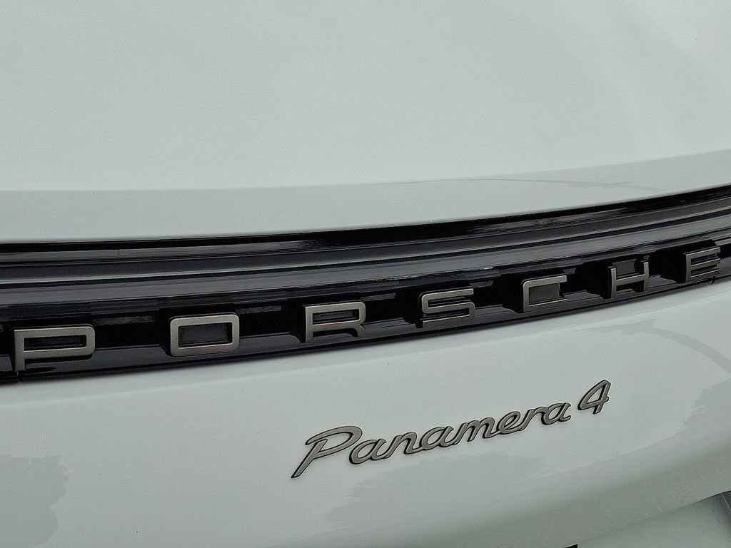 Used 2023 Porsche Panamera 4 AWD/4WD image 32