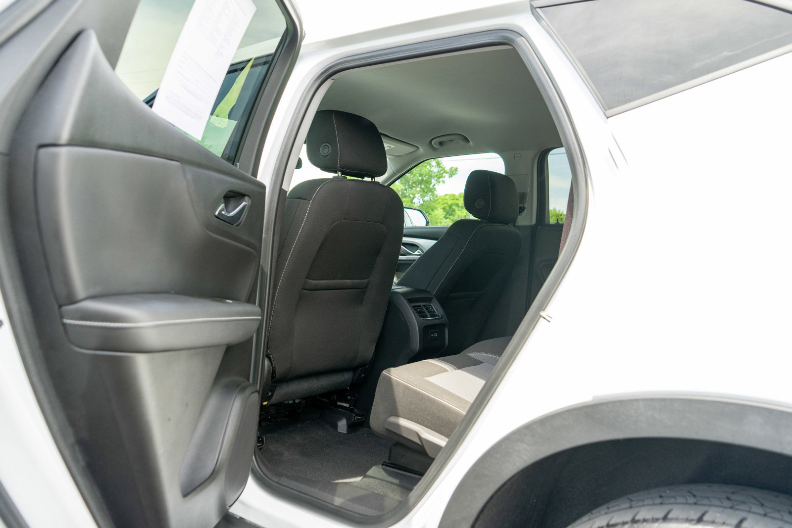 Used 2025 Chevrolet Blazer LT AWD/4WD image 27