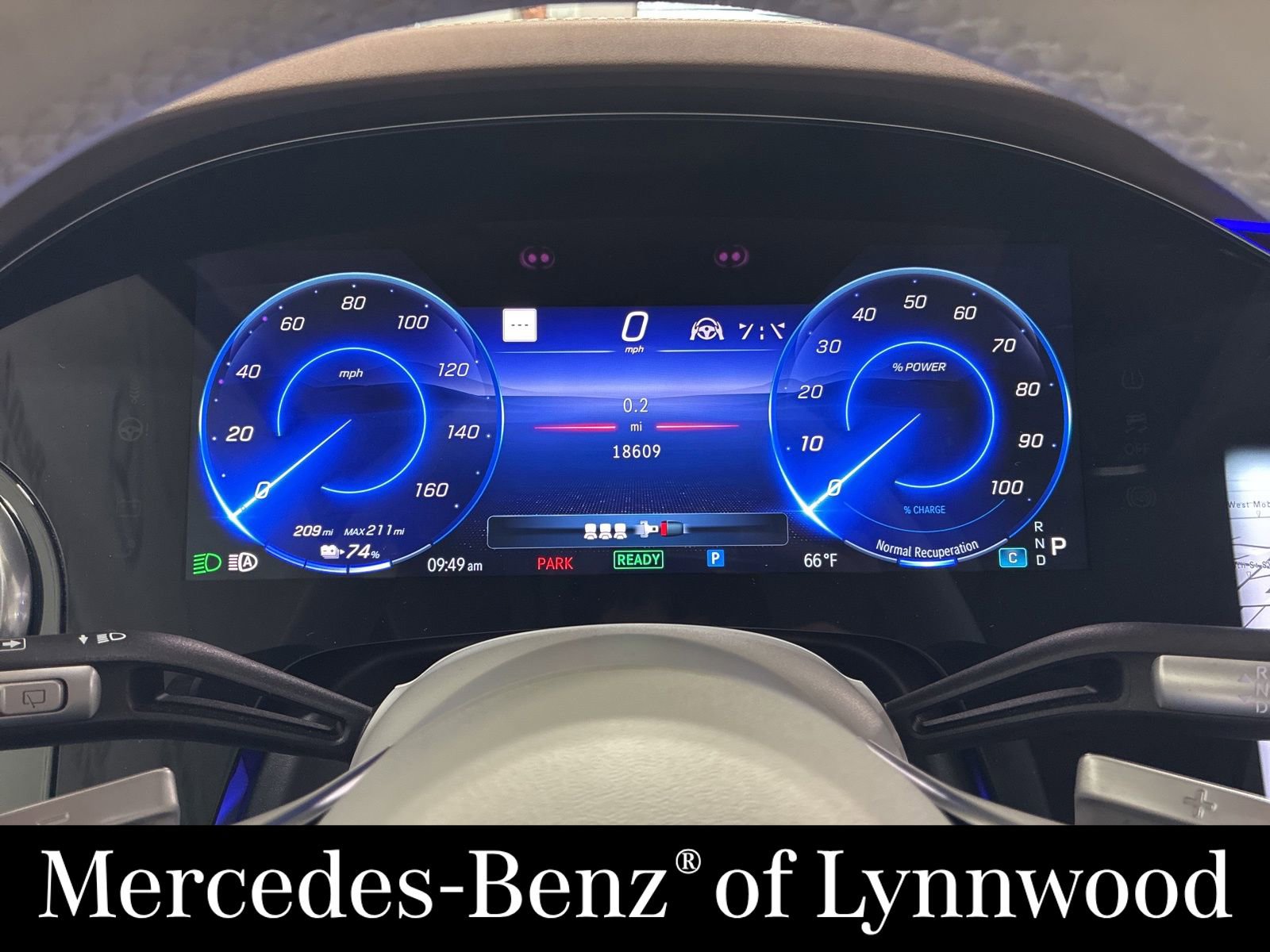 Used 2023 Mercedes-Benz EQS 580 4MATIC SUV image 16