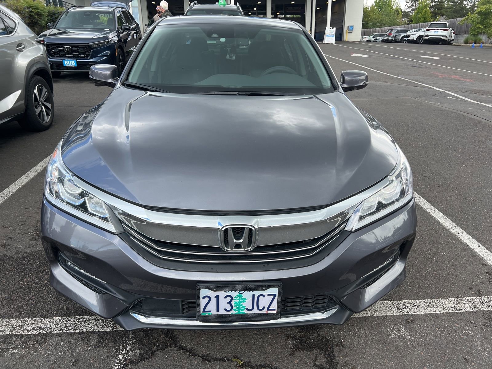 Used 2016 Honda Accord EX-L image 2