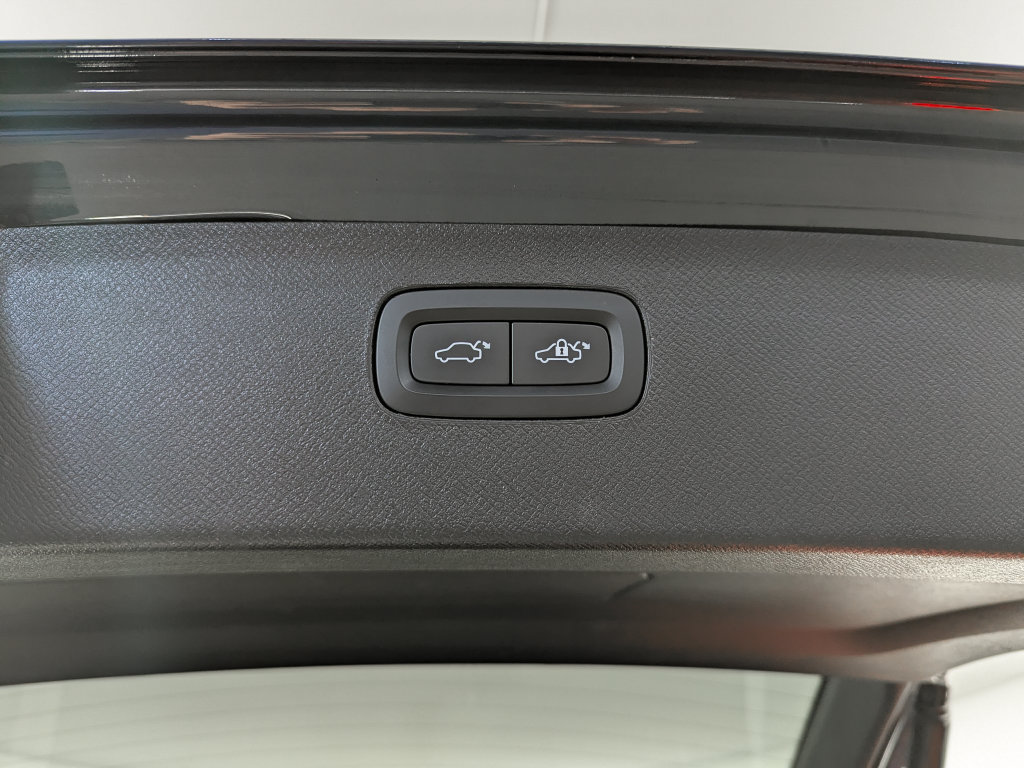 Used 2023 Volvo XC90 B6 Plus w/ Protection Package Premier AWD/4WD image 48