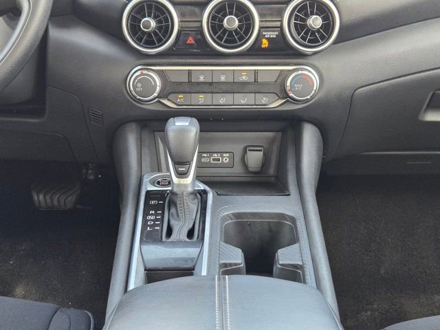 Used 2025 Nissan Sentra SV image 17