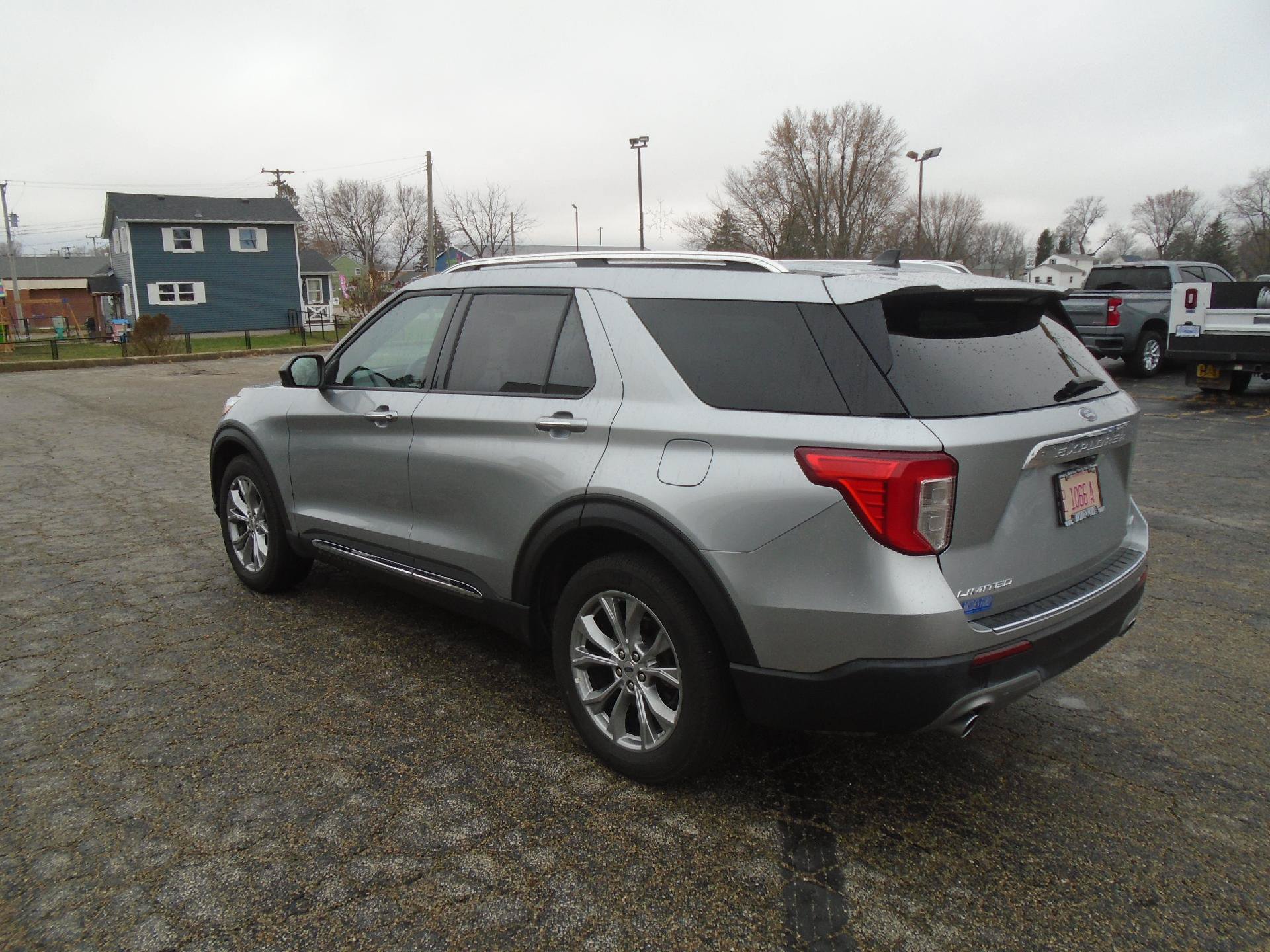 Certified 2024 Ford Explorer Limited image 9