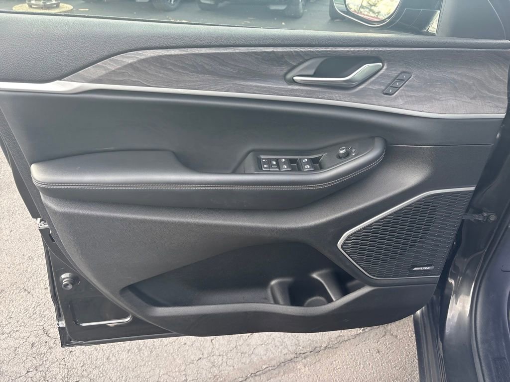 Certified 2021 Jeep Grand Cherokee L Limited image 11