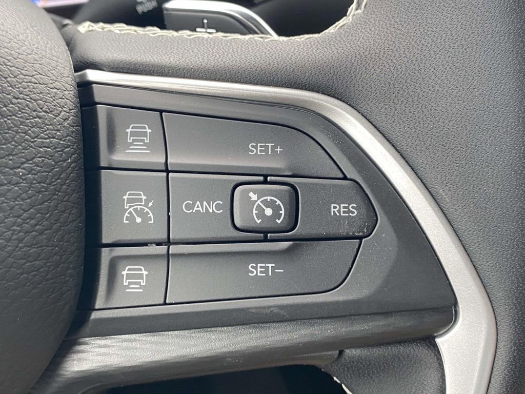 New 2025 Jeep Grand Cherokee Laredo w/ MOPAR Finishing Package image 22