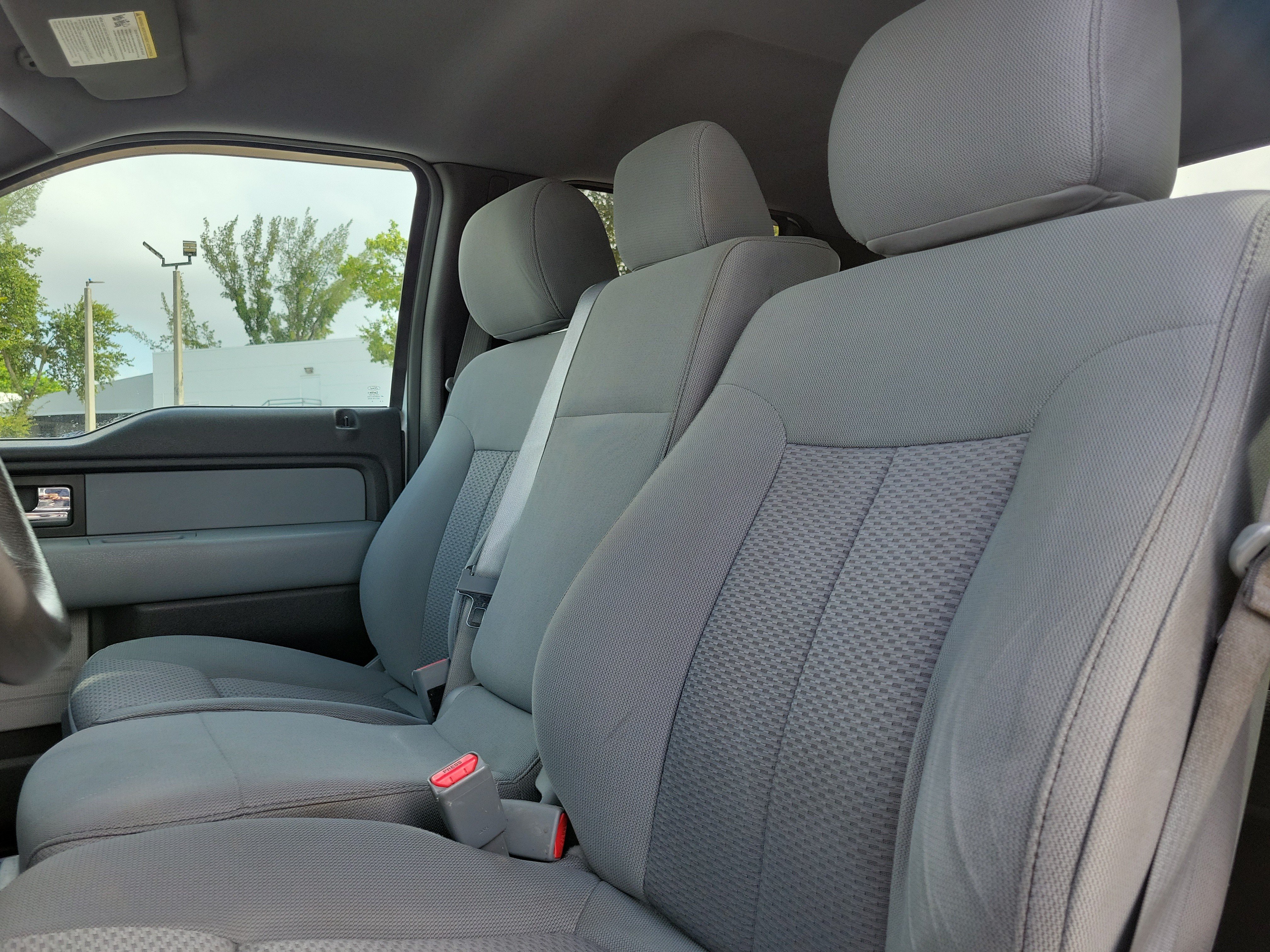 Used 2013 Ford F150 XLT w/ XLT Chrome Pkg AWD/4WD image 11