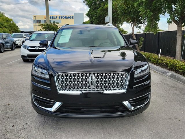 Used 2020 Lincoln Nautilus FWD image 2