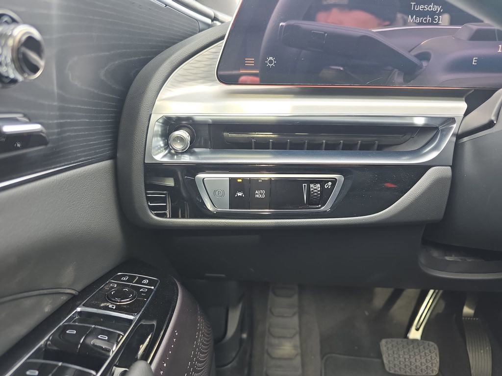 New 2026 Cadillac Lyriq Sport image 16