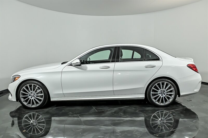 Used 2016 Mercedes-Benz C 300 4MATIC Sedan image 6