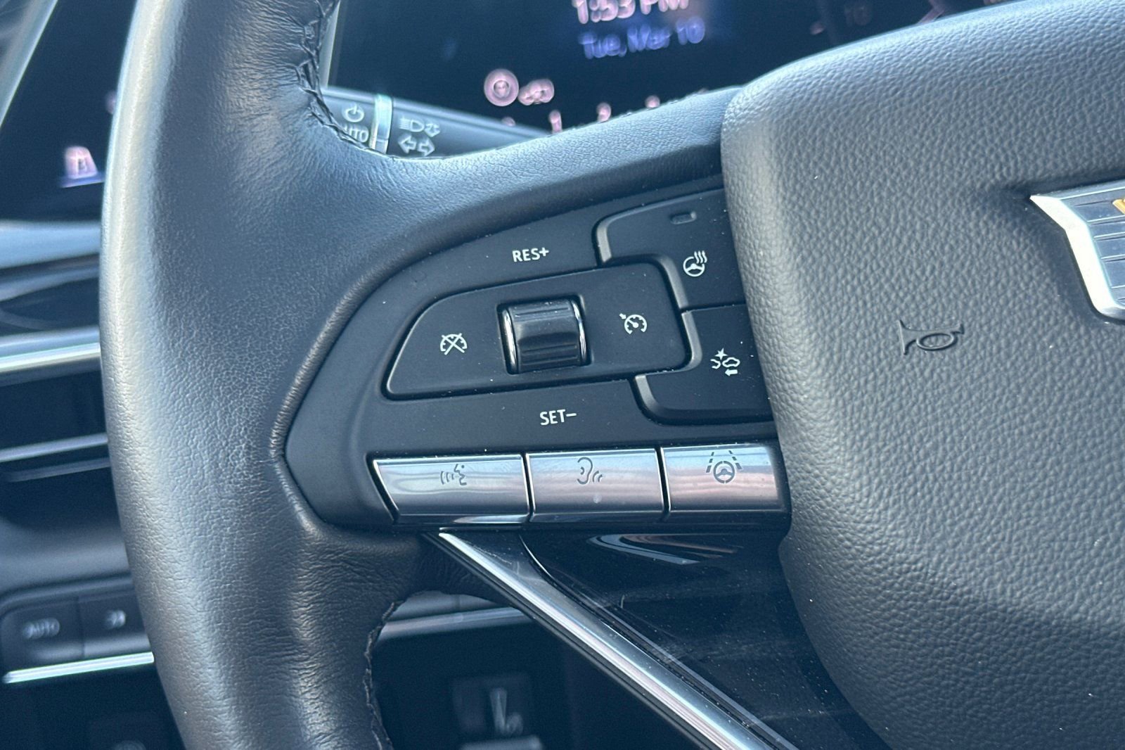 Certified 2023 Cadillac Escalade ESV Sport w/ LPO, ONYX Package image 35