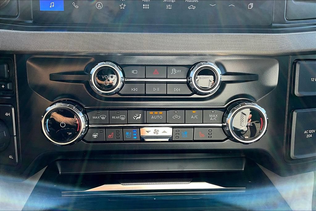 New 2026 Ford F250 Platinum w/ Platinum Plus Package AWD/4WD image 23