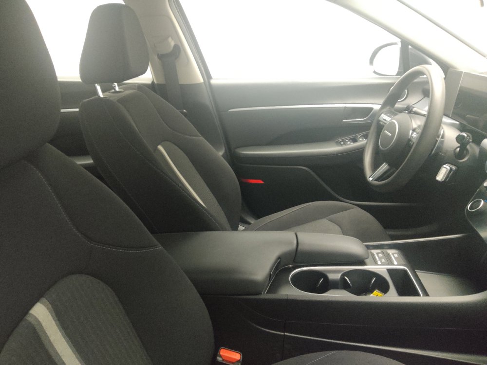 Used 2025 Hyundai Sonata SEL FWD image 21