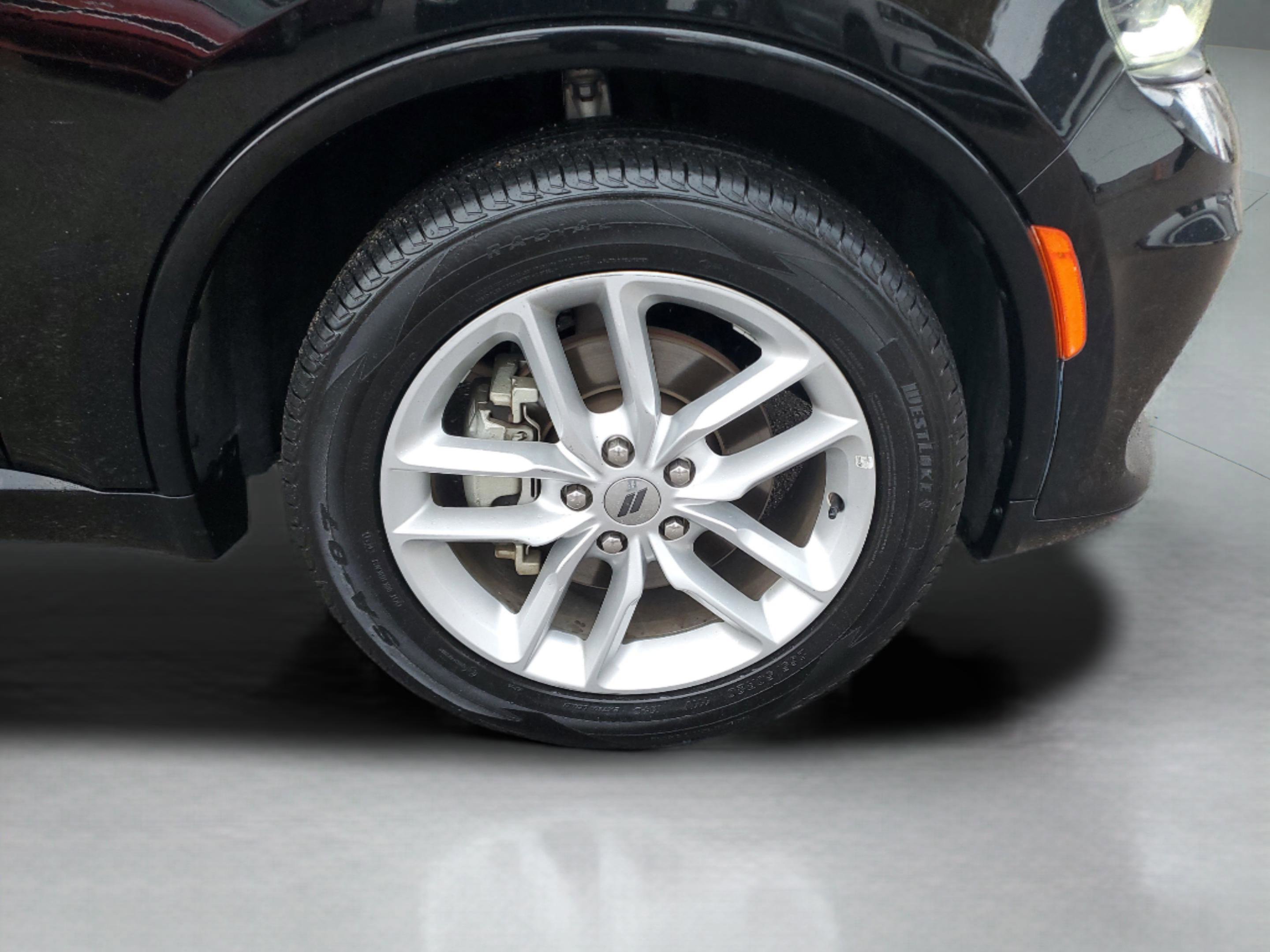 Used 2023 Dodge Durango GT image 33