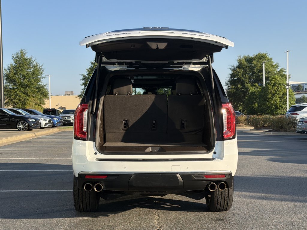 Used 2023 GMC Yukon Denali RWD image 14