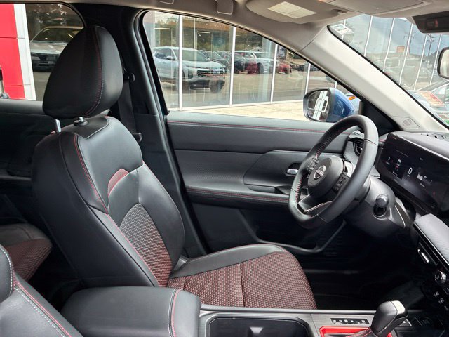 Used 2025 Nissan Kicks SR AWD/4WD image 10