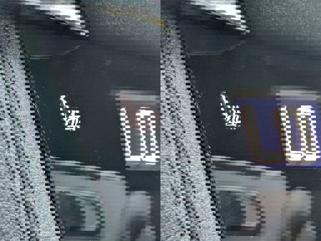 New 2026 Cadillac XT5 Luxury image 26