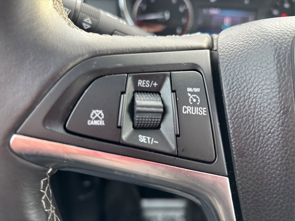 Used 2020 Buick Encore Sport Touring image 27