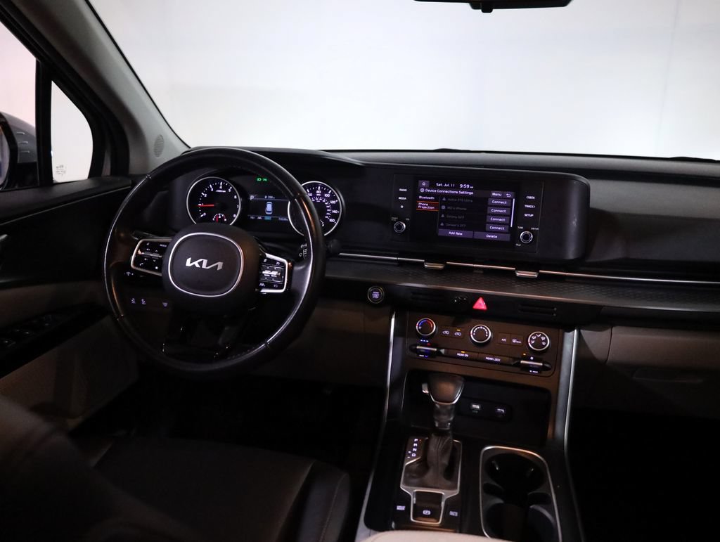 Used 2022 Kia Carnival LX FWD image 43