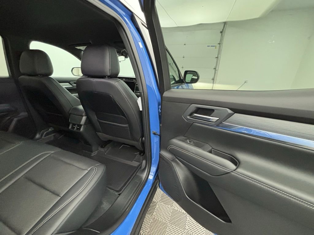 New 2026 GMC Terrain Elevation w/ Elevation Premium Package image 37