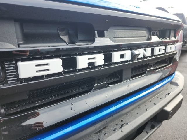 New 2024 Ford Bronco Outer Banks w/ Sasquatch Package AWD/4WD image 7