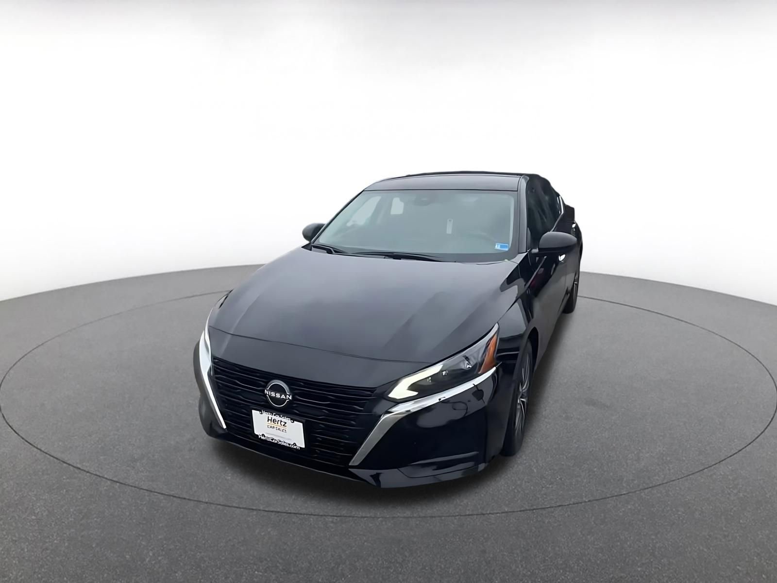 Used 2025 Nissan Altima 2.5 SV FWD image 7
